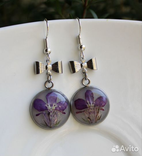 Сережки из эпоксидной смолы
