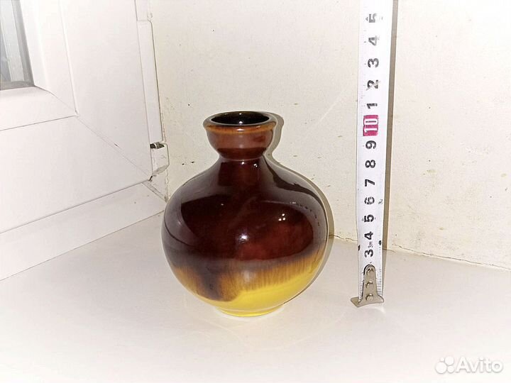 Очаровательная пузатая вазочка винтаж