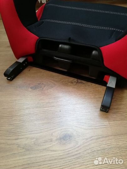 Автокресло бустер