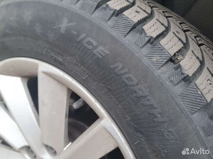 Michelin X-Ice North 3 215/60 R16 99T