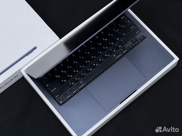 Macbook Air 13.6 M2 256Gb Новый Ростест