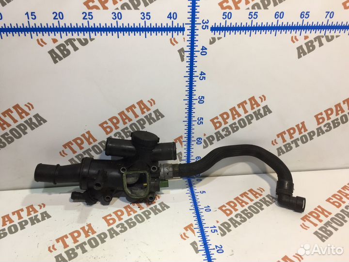 Ситроен С4 Пикассо Корпус термостата