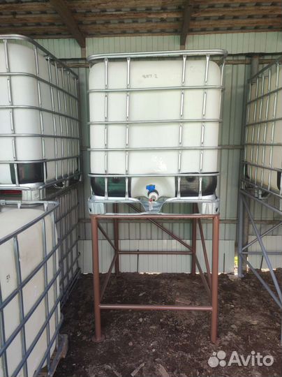 Стойка под еврокуб для полива 1 метр