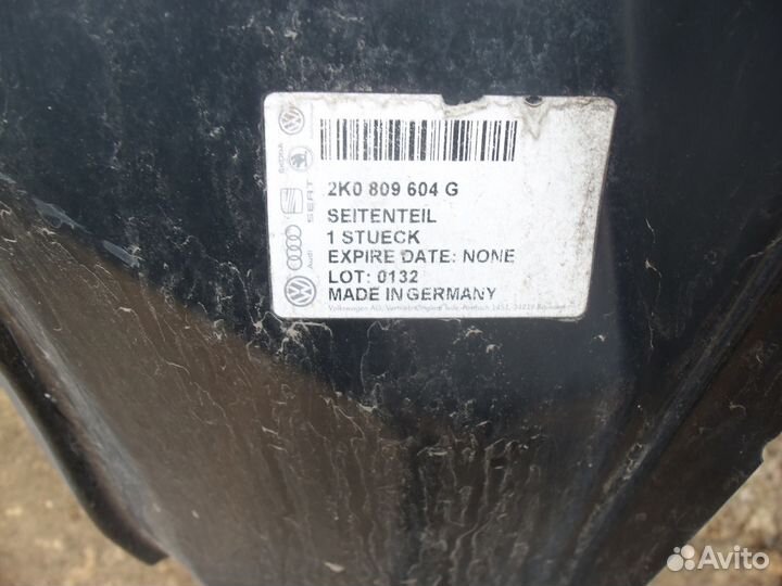 Крыло заднее правое Volkswagen Caddy 2004-2019