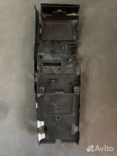 R6 08-16 пластик подрамника внутренний Yamaha