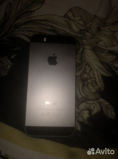 Телефон iPhone 5s