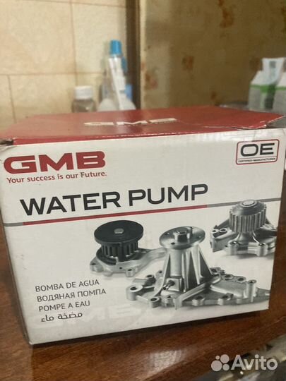 Помпа на Toyota Avensis 1,8 1zzfe