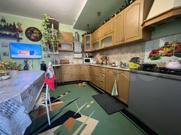 Дом 138 м² на участке 4 сот.