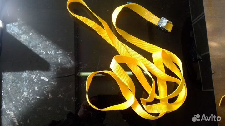 Легковой прицеп с тентом и опорным колесом