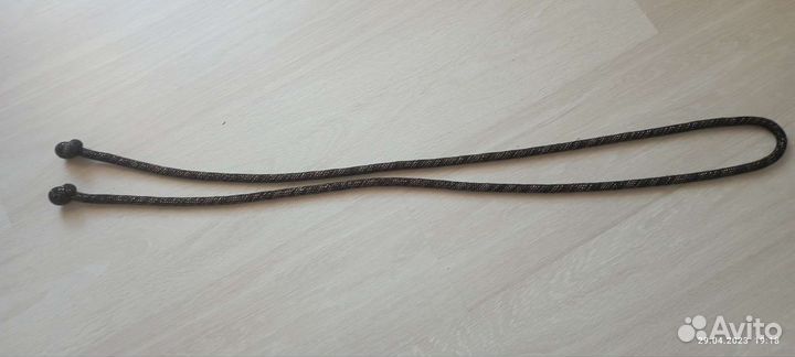 Гимнастическая скакалка