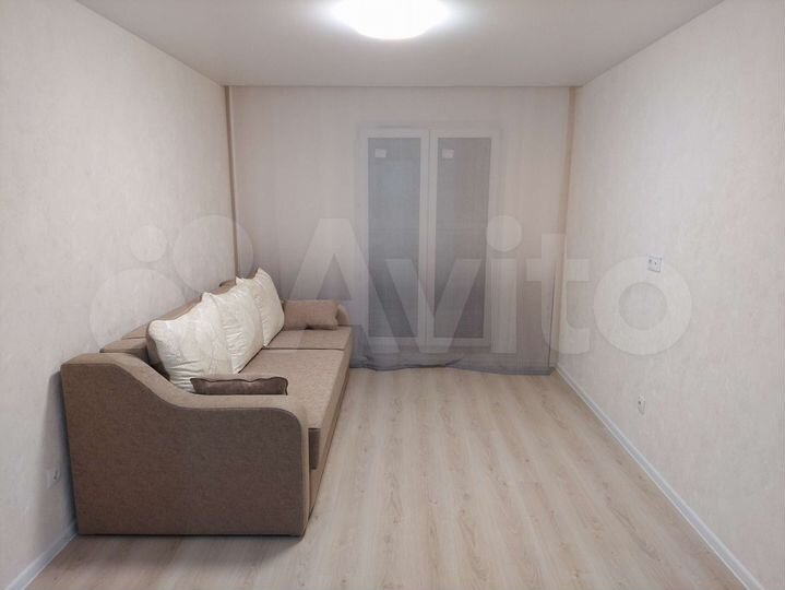 2-к. квартира, 48 м², 6/17 эт.