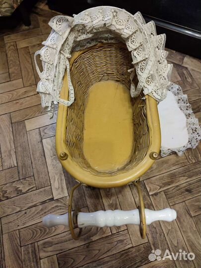 Кукольная коляска.Антикварная