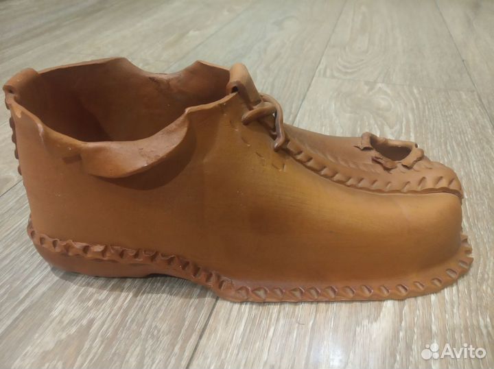 Фарфоровый сапог