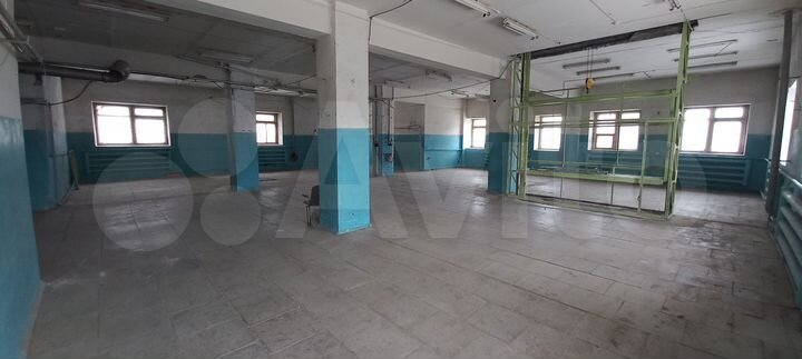 Склад, 922 м²