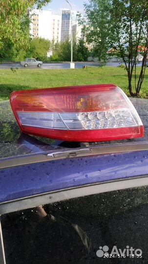 Фонарь задний левый toyota camry 40
