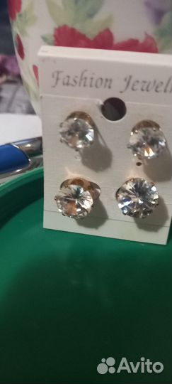 Серьги бижутерия