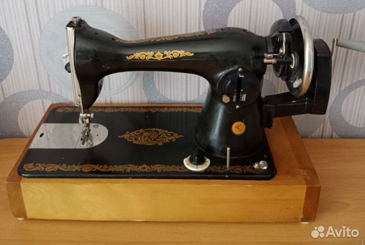 Швейная машинка Подольск ручная