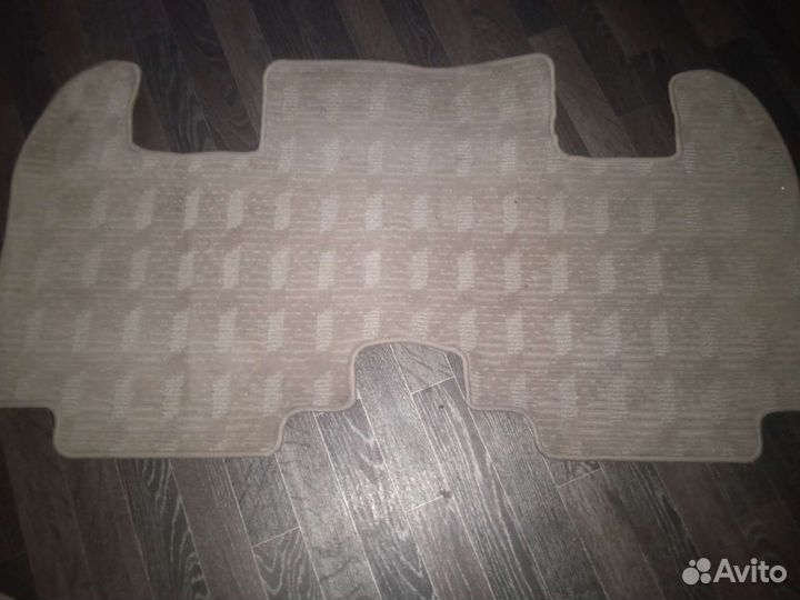 Автомобильные коврики тайота рактис