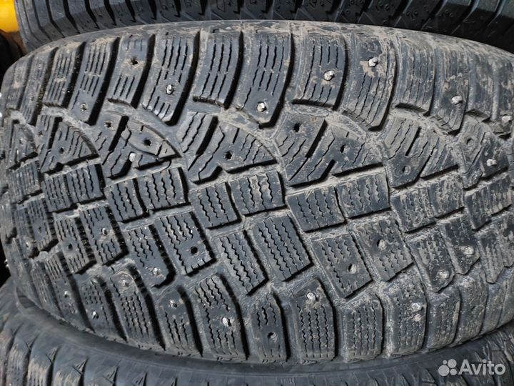 Continental IceContact 2 215/50 R17