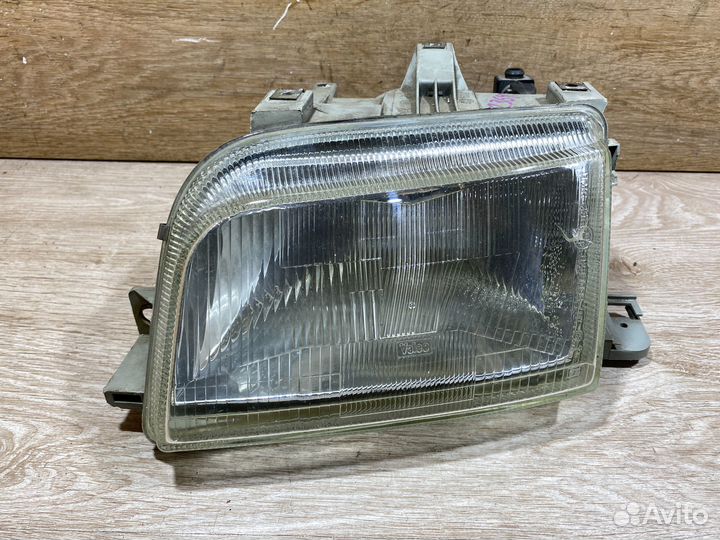 Фара передняя левая Renault Clio 1 142364