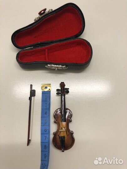 Декоротивная миниатюрная скрипка сувенир