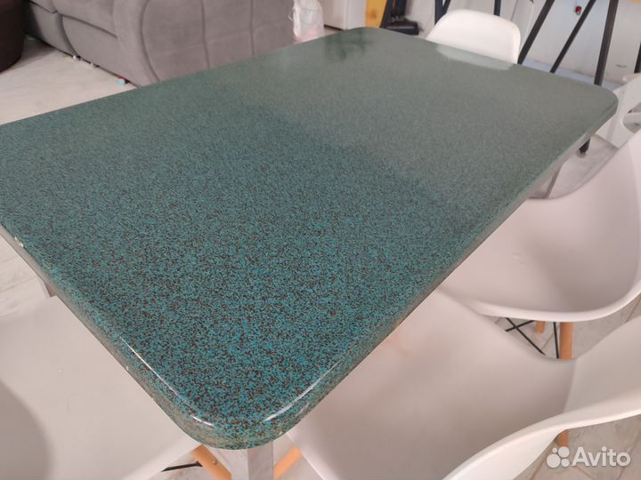 Кухонный стол