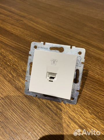 Розетка телефонная
