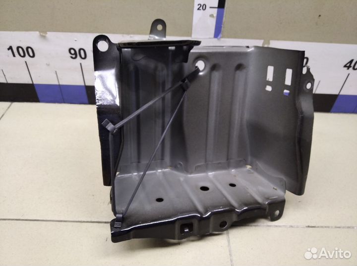 Кронштейн (сопут. товар) Fortuner 2015