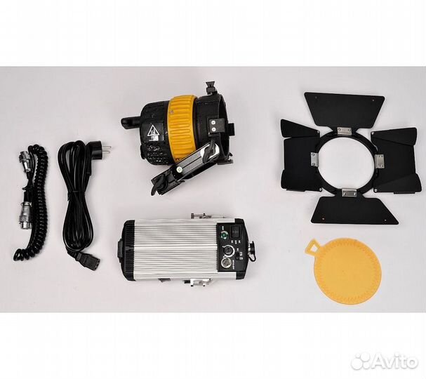 Светодиодный осветитель FST SPL-800