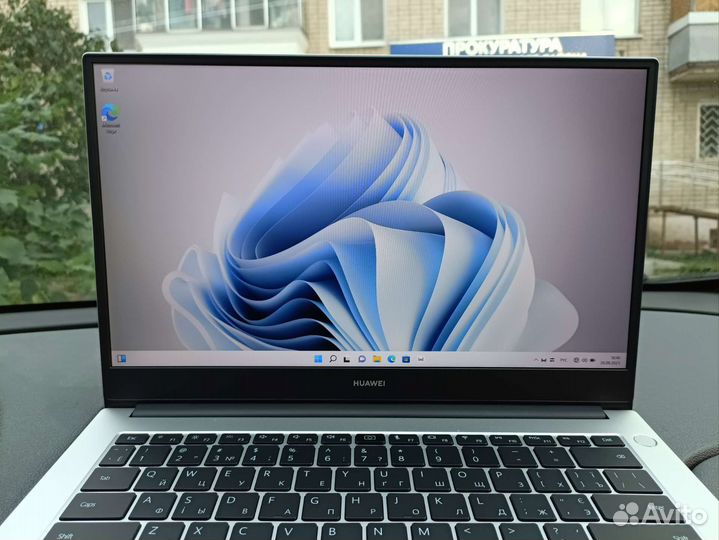 Ноутбук 256gb / 8gb