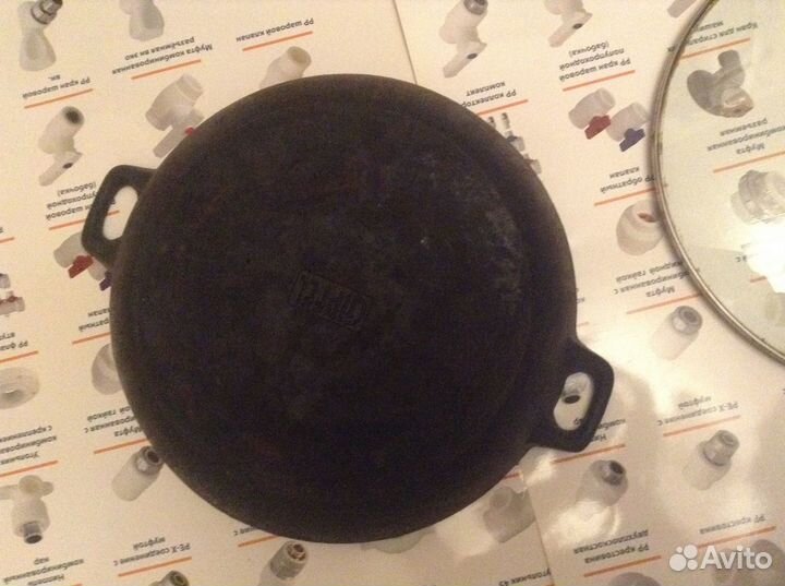 Сковорода большая чугунная