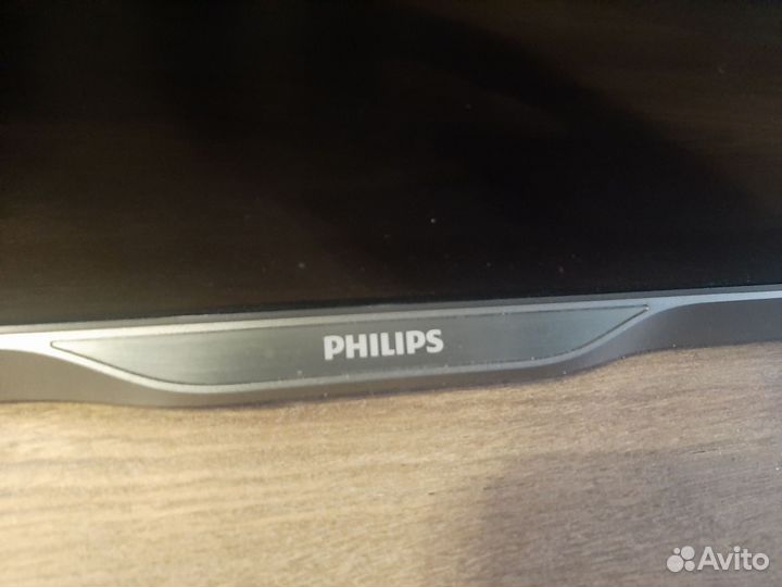 SMART tv philips 47 дюймов (120 см)