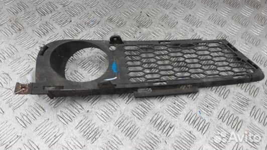 Решетка бампера передняя BMW 3 E90/E91 (83D40HC01)