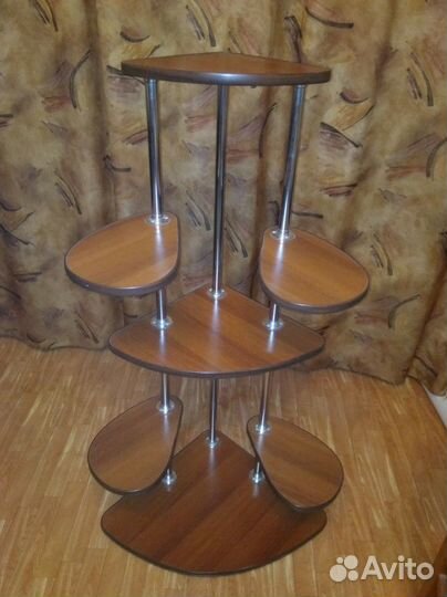 Подставка под цветы