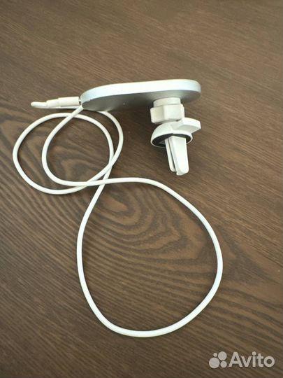 Автомобильный держатель wiwu для iPhone