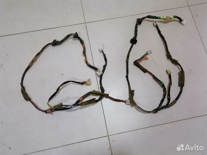 Проводка дверная Toyota Corona AT 170 1989-1993