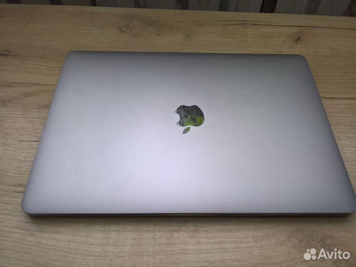 Apple MacBook Pro 13 (2017) 256Гб