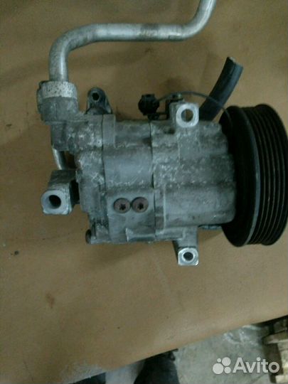 Компрессор кондиционера Nissan sany