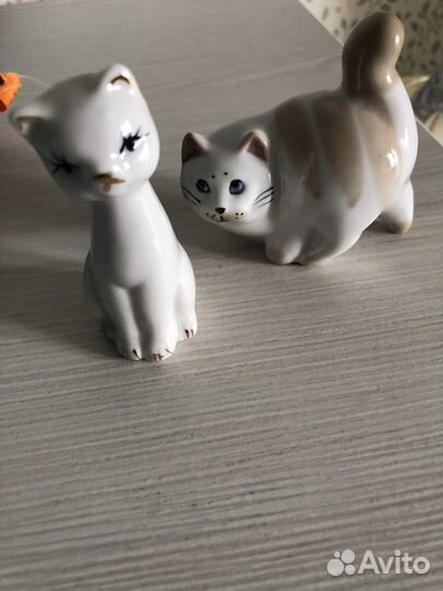 Коты фарфор