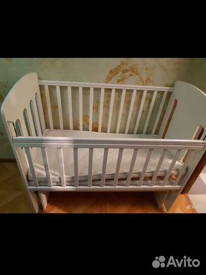 Детская кровать с матрасом