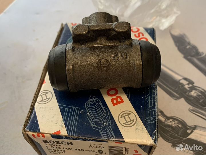 Тормозной цилиндр задний bosch F026002480