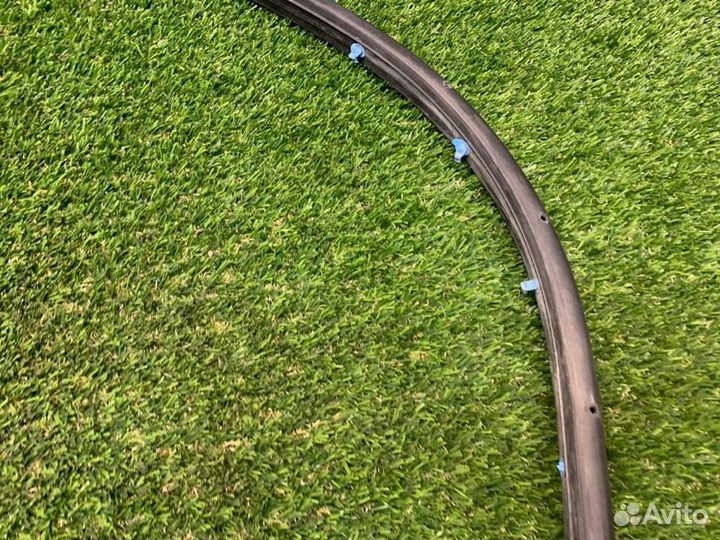 Уплотнитель двери задний левый Ford Mondeo 5 2.5