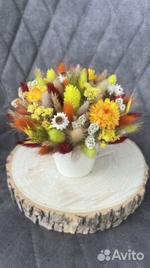 Композиция из сухоцветов