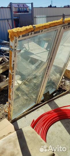 Окно пластиковое бу коричневое