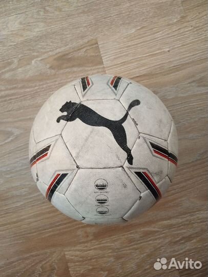 Футбольный мяч puma