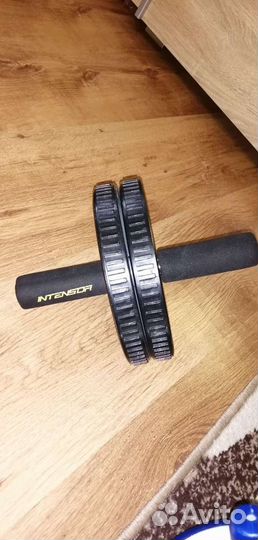 Ролик тренажёр для пресса Intensor