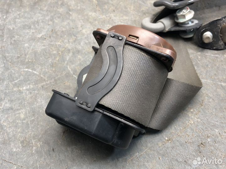 Ремень безопасности зад прав Kia Spectra