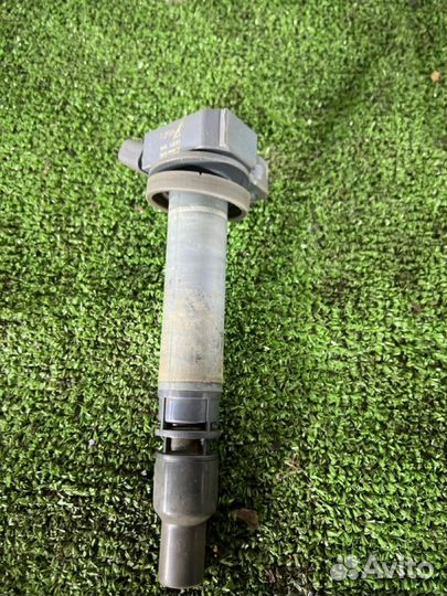 Катушка зажигания Toyota Celica ZZT231 2ZZ-FE 1999