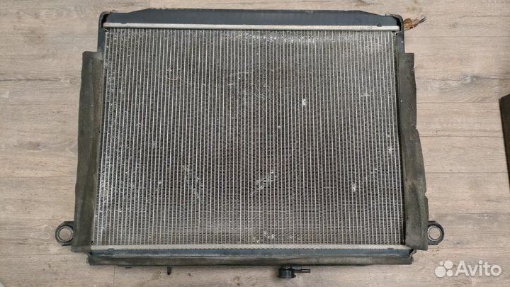 Радиатор Toyota Land Cruiser 100 4.7