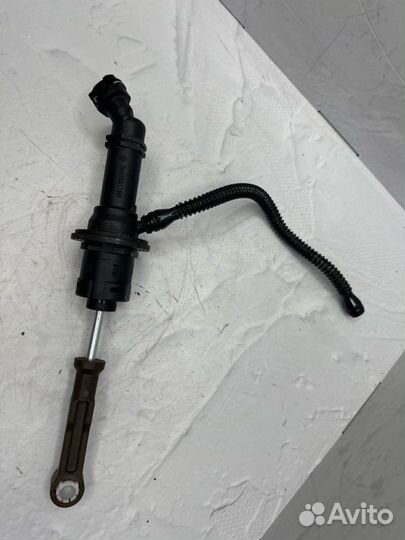 Главный цилиндр сцепления Renault Sandero 5S H4M